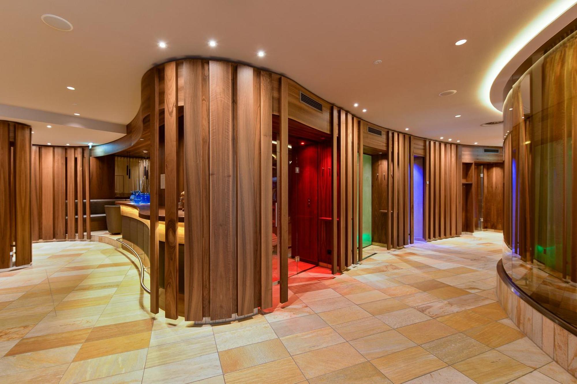 Trofana Royal 5 Hotel Ischgl Exterior photo